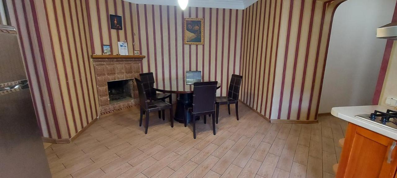 Stylish Deluxe apartment!!! Lviv Extérieur photo